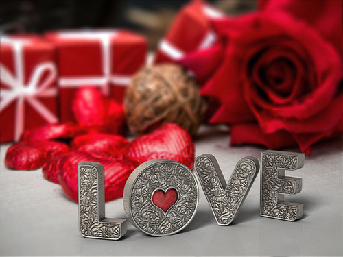 PS教程:Photoshop创建3D银纹文字特效 PS教程:Photoshop创建3D银纹文字特效