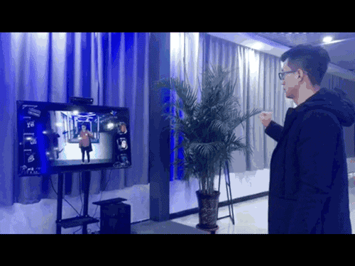 泛IT学院迎来首批学生参观,体验最顶级的黑科技!