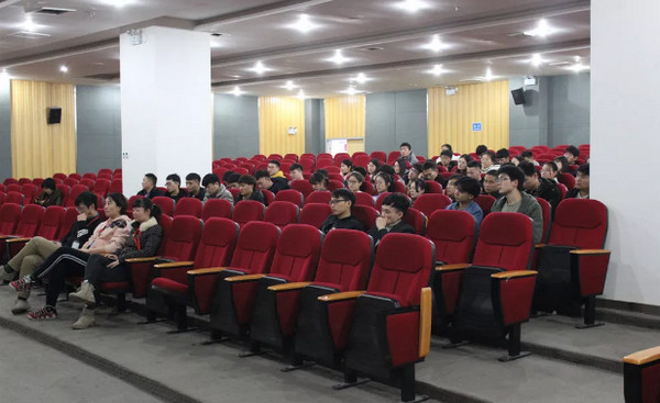 1545184593738506.jpg 配图1 云和数据PHP和HTML5双专业毕业典礼隆重举行