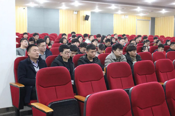 1545184673208524.jpg 配图6 云和数据毕业典礼