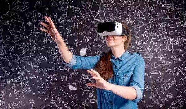 1547861044840277.jpg 配图2 VR兴起.jpg