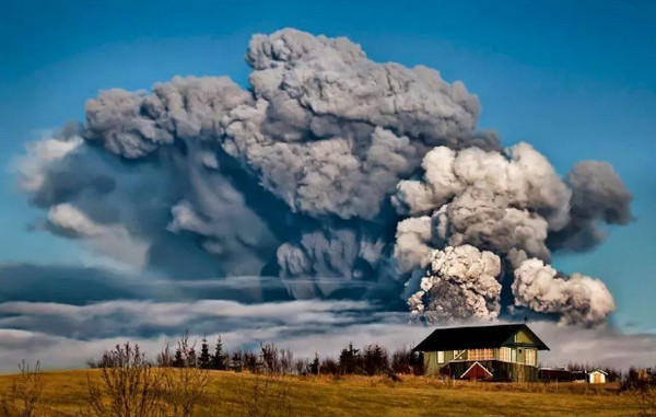 1553483807670531.jpg 配图5 UI设计师的9大灵感来源4-摄影 .jpg