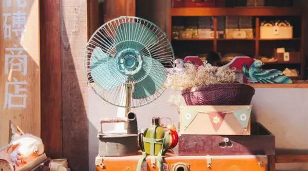 1553484038743344.jpg 配图9 UI设计师的9大灵感来源8-旧物.jpg