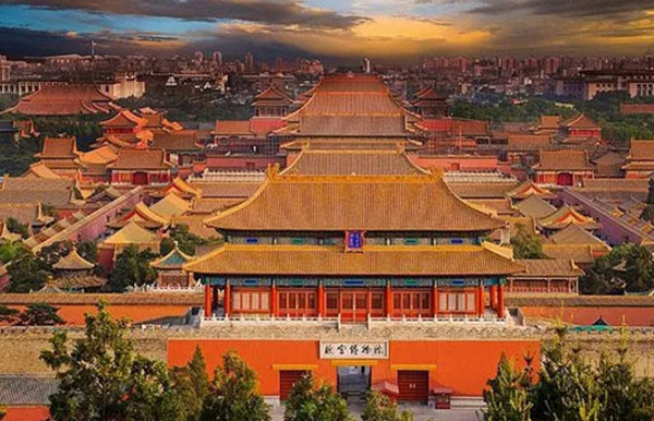 1555468960605371.jpg 配图6 VR纪录片让巴黎圣母院活起来.jpg