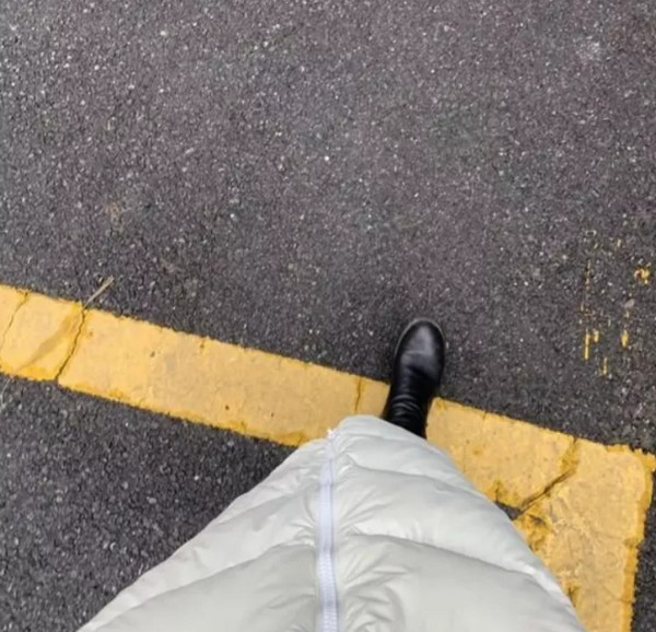 1560405525157517.jpg 配图10 拍一张照片就能设计成一幅海报.jpg