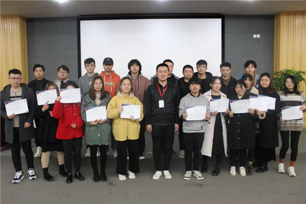 UI学员和老师合影1 UI学员和老师合影1