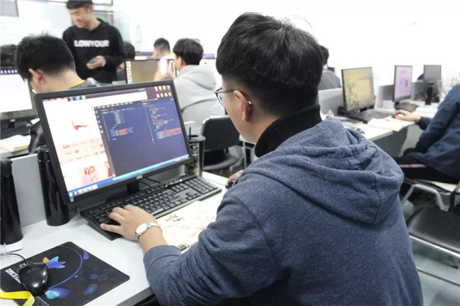 云和教育IT培训学员 云和教育IT培训学员