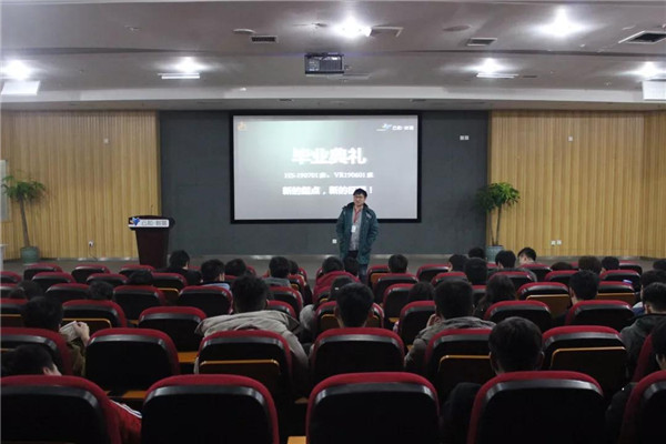 云和VR专业老师 云和VR专业老师