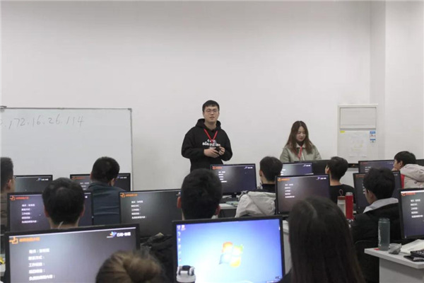 云和教育html5培训讲师 云和教育html5培训讲师