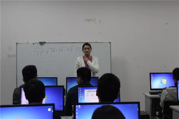 HTML学员自我介绍 HTML学员自我介绍